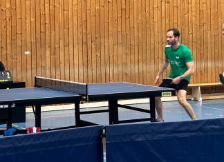 Für die 1. Mannschaft steht die 2. an der Seite! Für die erste Mannschaft steht die zweite an der Seite! Jan Strothmann Nils Rautenberg